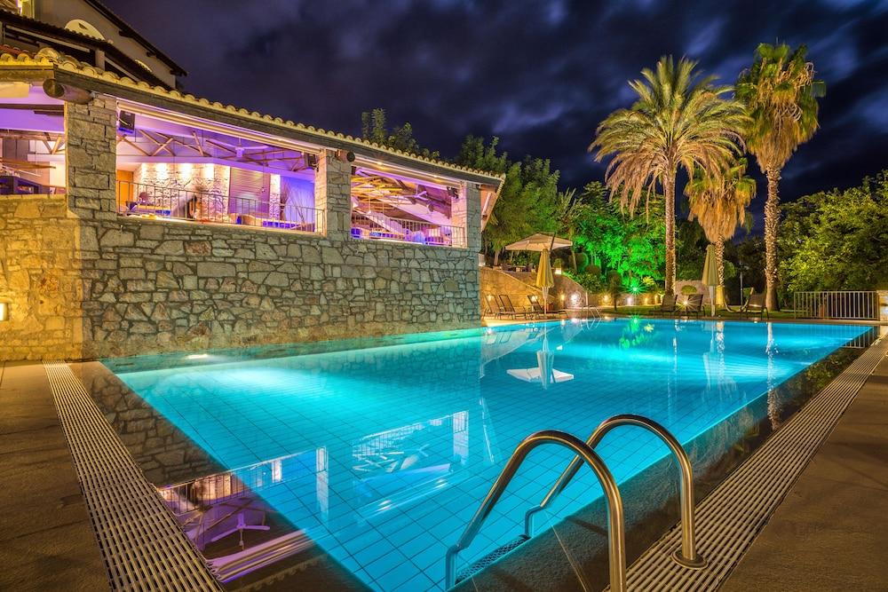 Agios Nikolaos Hotel Igoumenitsa Ngoại thất bức ảnh